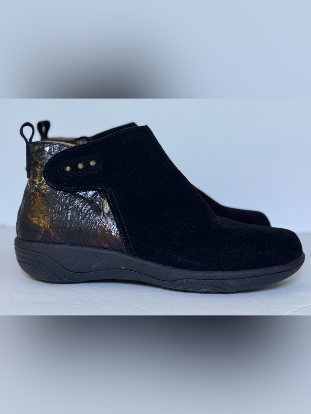 Hälsa Footwear Althea Ankle Booties – Women’s Size 8M